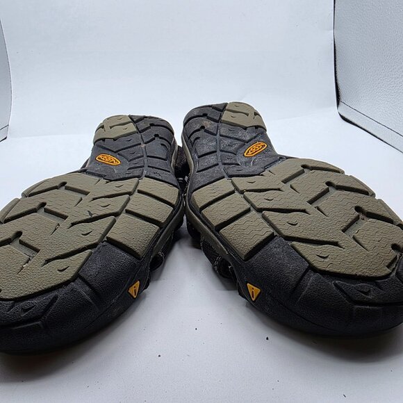 KEEN Clearwater CNX Outdoor Sandals Black Gargoyle Mens Size 11 Casual Summer main image 5